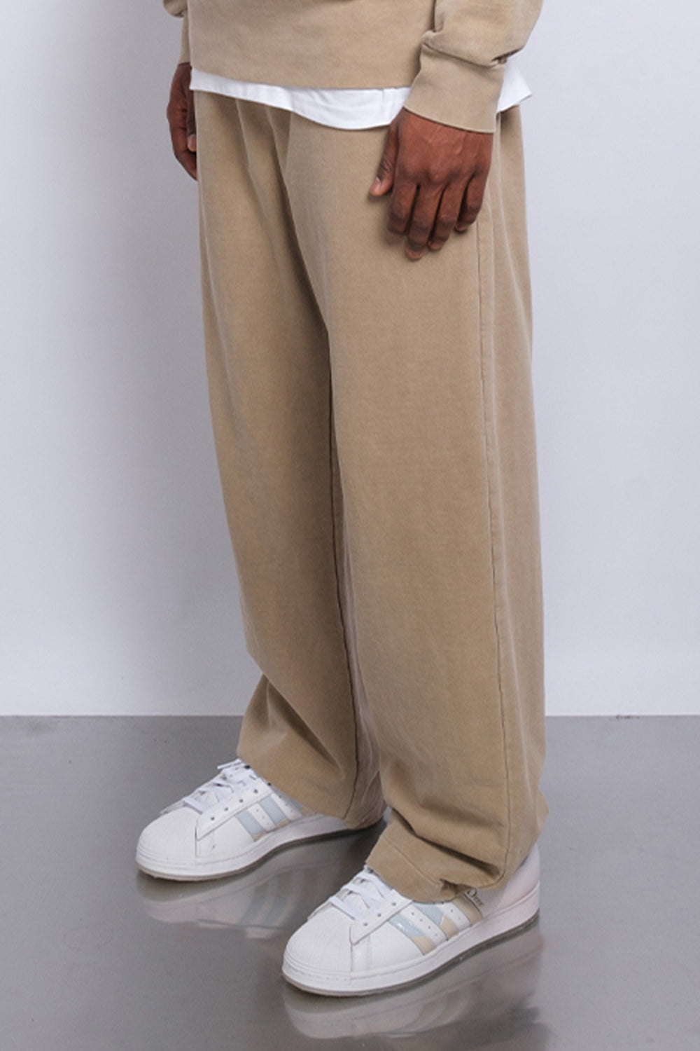 Atelier Straight Leg Jogger Sand