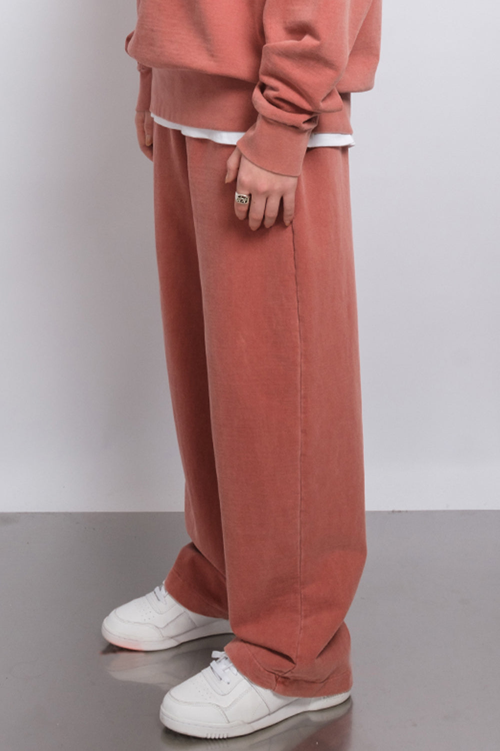Atelier Straight Leg Jogger Rust