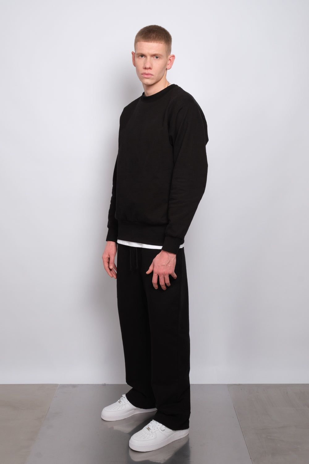 Atelier Straight Leg Jogger Black