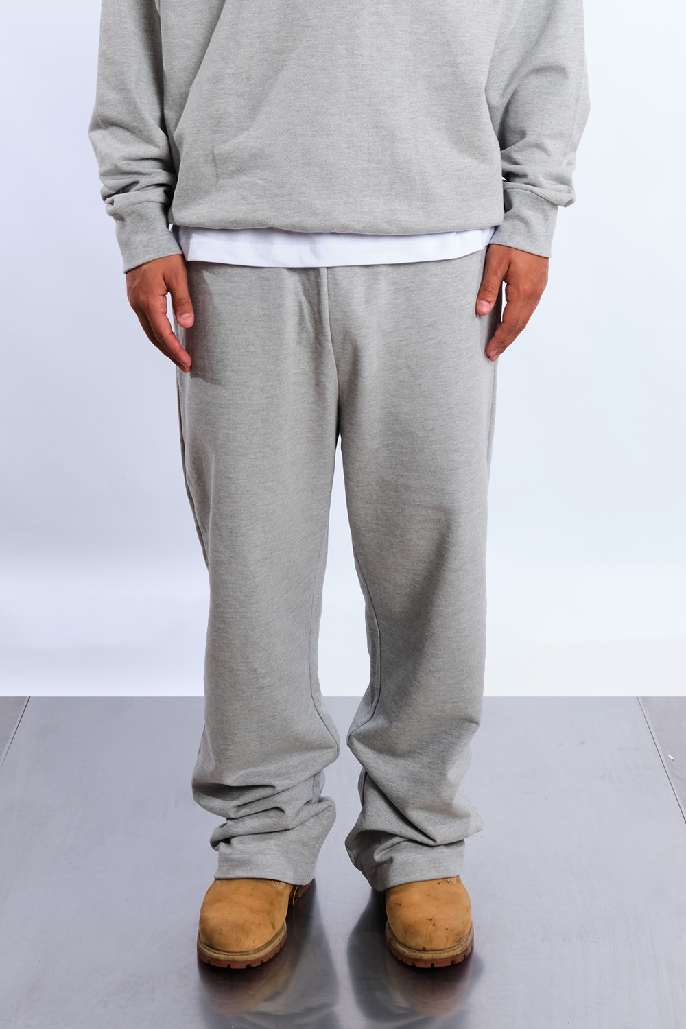 Atelier Straight Leg Jogger Grey