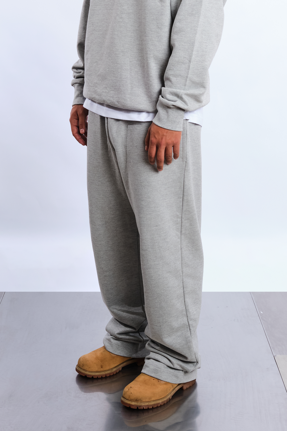 Atelier Straight Leg Jogger Grey